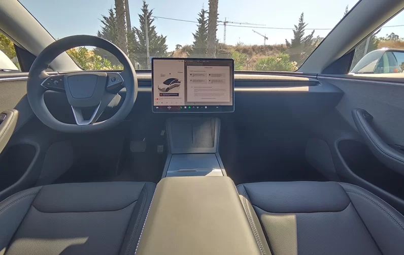Tesla Model 3 Tração Traseira