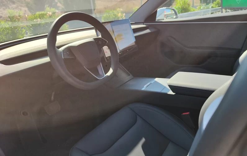 Tesla Model 3 Tração Traseira