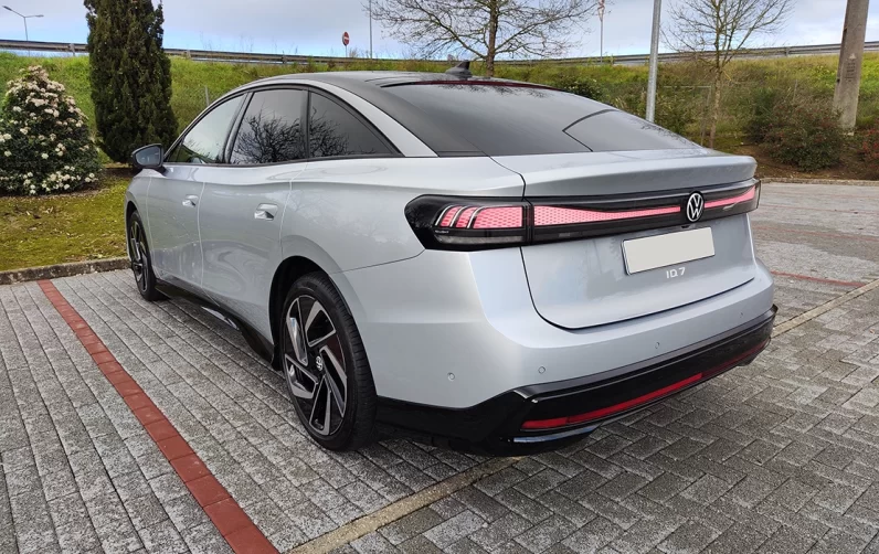 VW ID.7 82 kWh 1st Pro