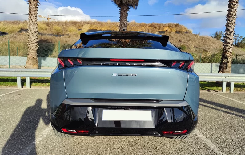 Peugeot E-3008 73 kWh GT