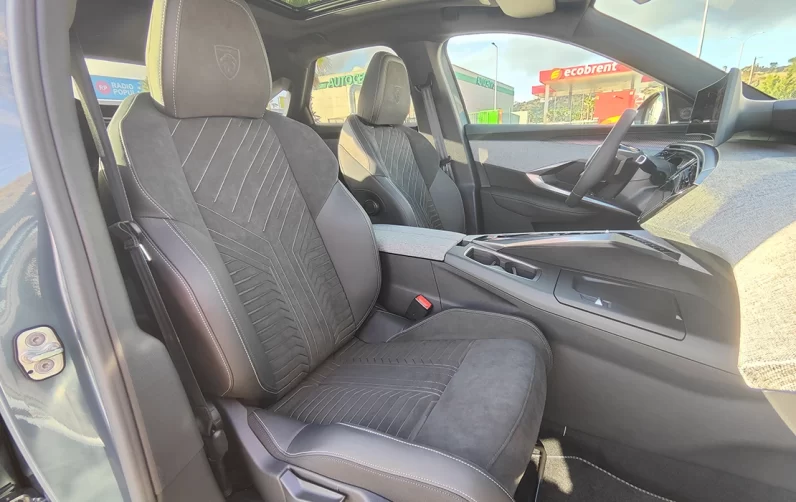 Peugeot E-3008 73 kWh GT