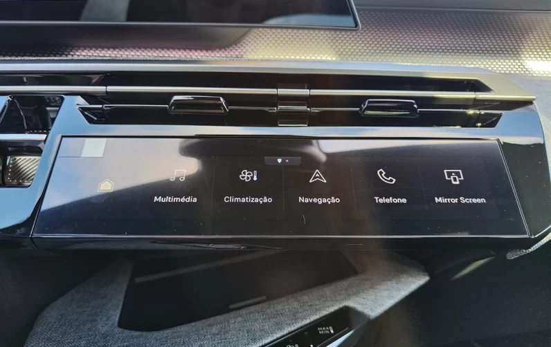 Peugeot E-3008 73 kWh GT