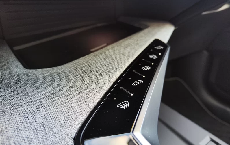 Peugeot E-3008 73 kWh GT