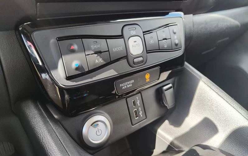 Nissan Leaf N-Connecta 40kWh