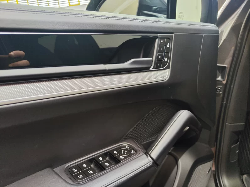 Porsche Cayenne Coupé E-Hybrid
