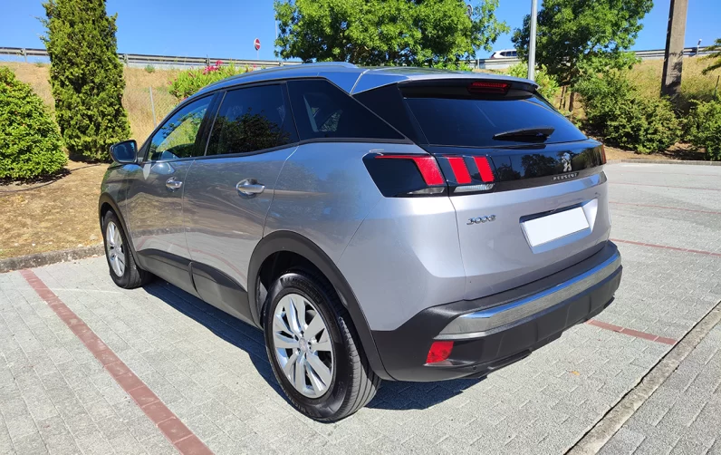 Peugeot 3008 1.5 BlueHDi Active