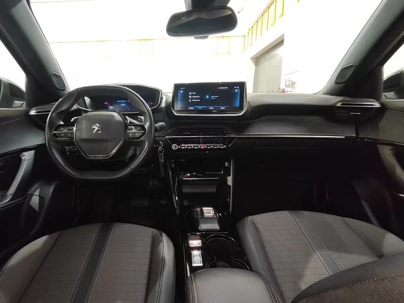 Peugeot 2008 1.5 BlueHDi Allure Pack EAT8
