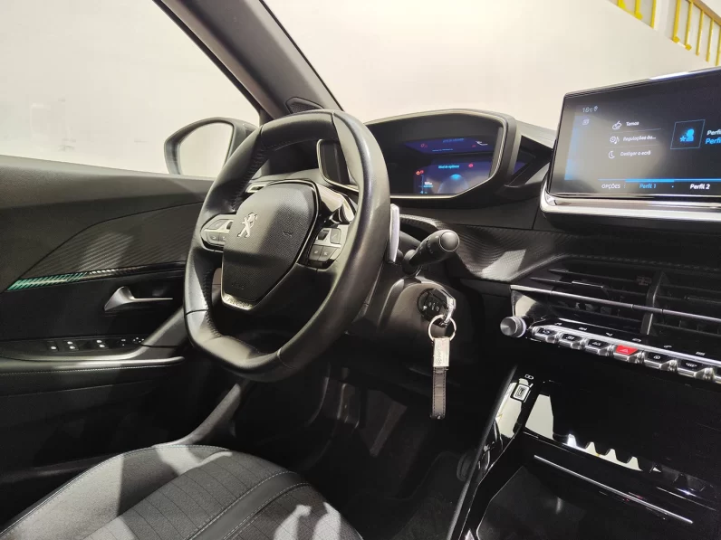 Peugeot 2008 1.5 BlueHDi Allure Pack EAT8