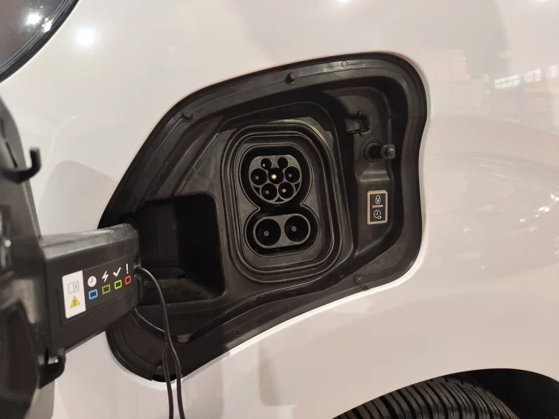 Peugeot e-Expert 75 kWh Premium Longa