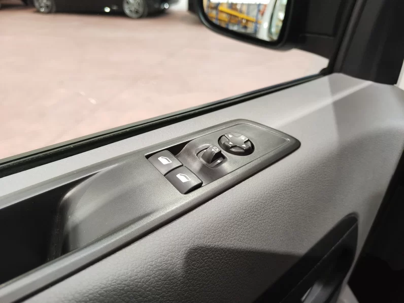 Peugeot e-Expert 75 kWh Premium Longa