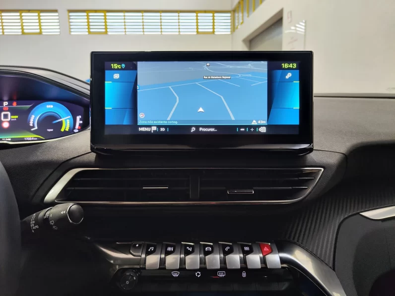 Peugeot 3008 1.6 Hybrid Allure Pack e-EAT8