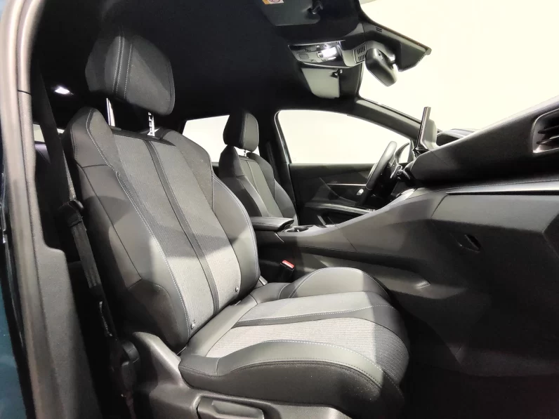 Peugeot 3008 1.6 Hybrid Allure Pack e-EAT8