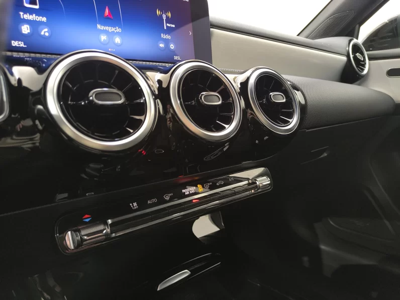 Mercedes-Benz A 200 AMG Line Aut.