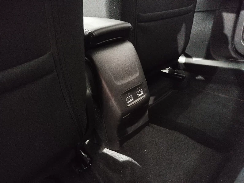 Peugeot e-2008 54 kWh Allure