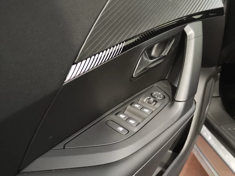 Peugeot e-2008 54 kWh Allure