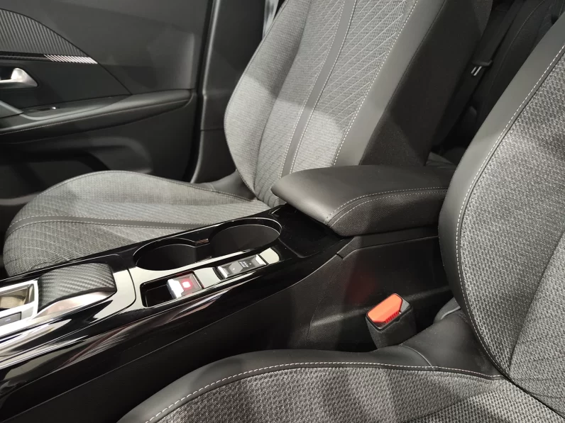 Peugeot e-2008 54 kWh Allure