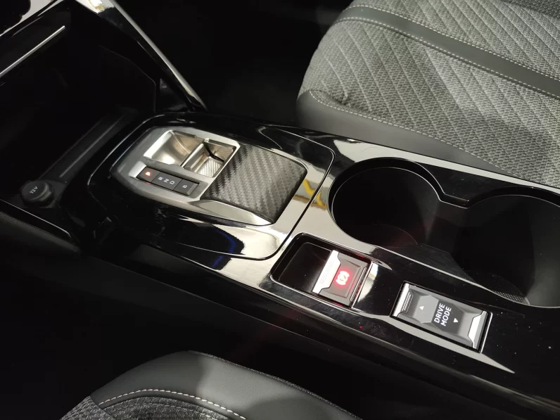 Peugeot e-2008 54 kWh Allure
