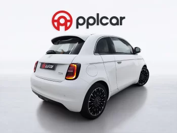 Fiat 500e La Prima