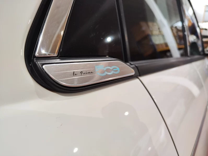 Fiat 500e La Prima