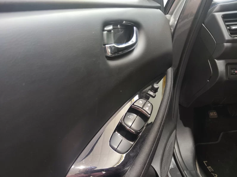 Nissan Leaf N-Connecta